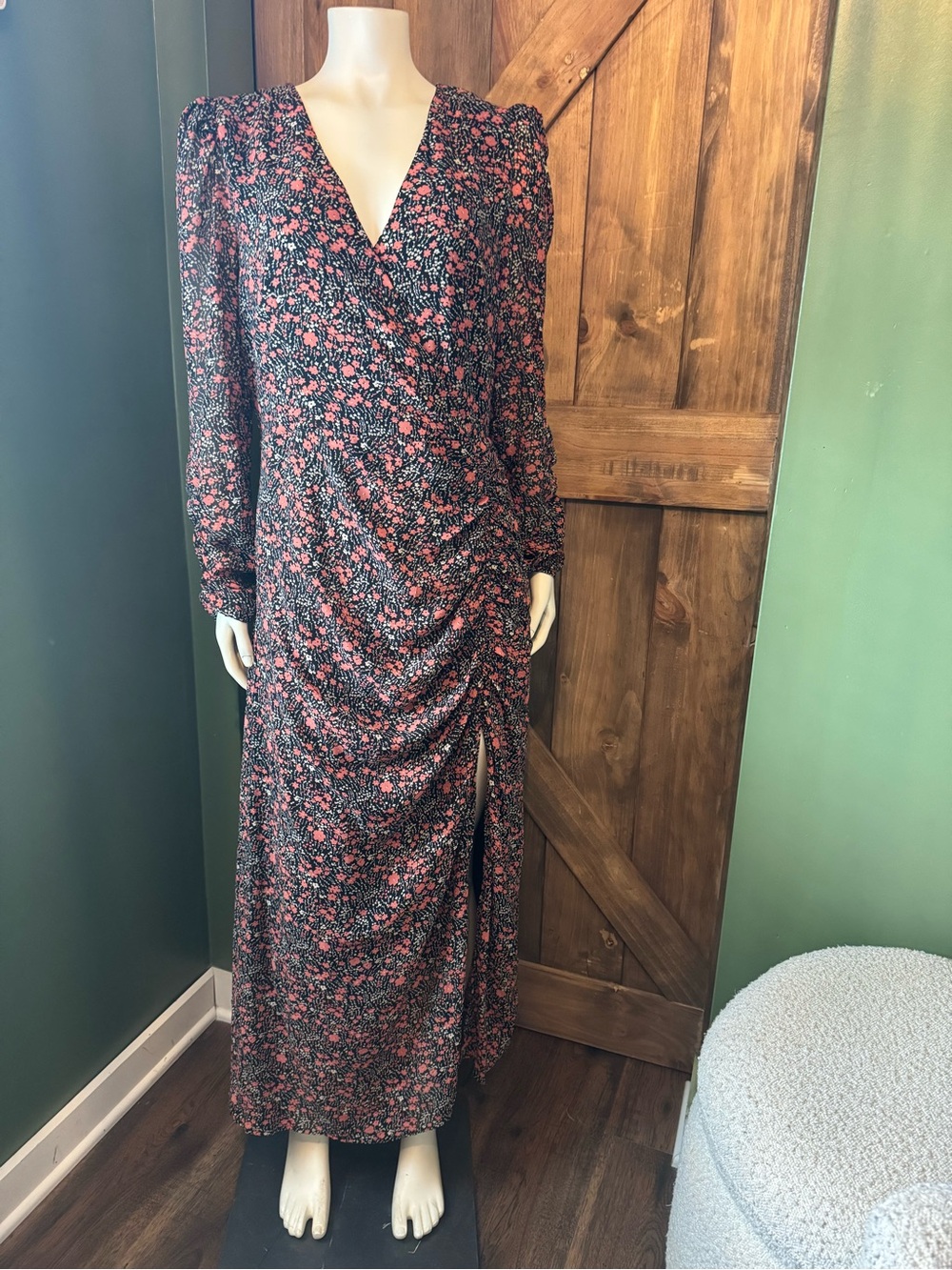 Lush Floral V‑Neck Ruched Long Sleeve Maxi Dress